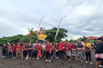 Pemkot sasar Pantai Biaung bersihkan sampah