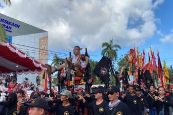 Sebanyak 727 tatung meriahkan Festival Cap Go Meh Singkawang 2026