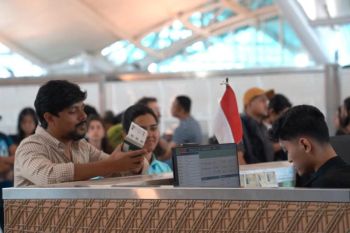 Imigrasi siaga antisipasi dampak penutupan ruang udara Timur Tengah