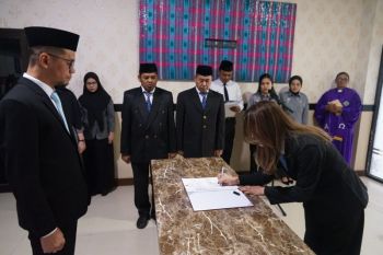 Lantik Notaris, Kakanwil Kemenkum Sulbar : Jaga kepercayaan masyarakat