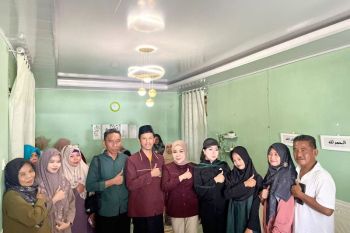 Istri Gubernur Kaltara Angkat Azifah Sebagai Anak Asuh