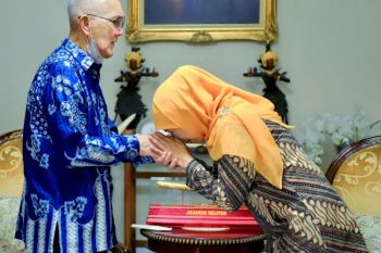 Khofifah: Try Sutrisno sosok prajurit dan negarawan sejati
