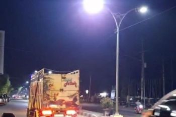 Pemkab Dharmasraya pasang 700 titik untuk penerangan jalan umum