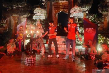 Joan Mir dan Marini rasakan harmoni Bali lewat budaya Pulau Dewata