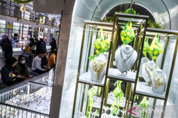 Harga emas UBS dan Galeri24 di Pegadaian Rabu pagi ini kompak turun