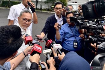 Prabowo urges prevention of basic commodity price hikes during Ramadan