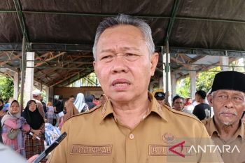 Bupati Sigi minta kades pastikan bansos tepat sasaran