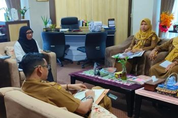 Sekretariat DPRD Banjarbaru evaluasi kinerja Bulan Februari