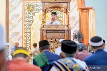 Dompu Bersatu: Bupati Firdaus mulai Safari Ramadhan dengan silaturahmi warga