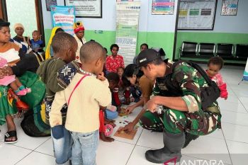 Satgas Yonif 511-Puskemas Pirime kerja sama perkuat layanan Posyandu di Lanny Jaya