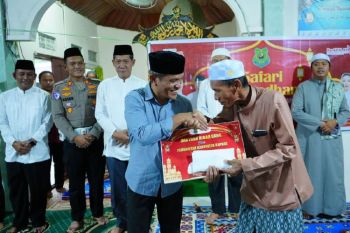 Safari Ramadhan Pemkab Kapuas salurkan dana hibah untuk Masjid Nurul Taqwa
