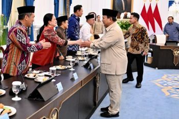 Gibran dampingi Prabowo bertemu pemimpin lintas generasi di Istana