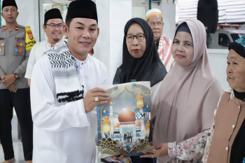 Wabup sampaikan realisasi Kartu Hebat saat Safari Ramadhan di Laung Tuhup