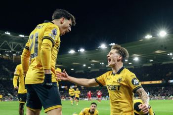 Wolves Resmi Degradasi! Nathan Shi Minta Maaf ke Suporter