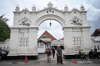 Melihat cagar budaya Masjid Luar Batang Jakarta