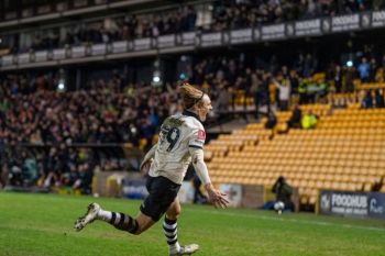 Putaran kelima, Port Vale lengkapi 16 tim yang bertanding