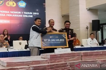 Polri serahkan uang Rp58,1 miliar dari kasus judol kepada Kejaksaan