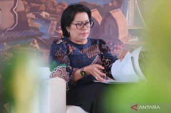 Ratusan warga di Lombok Tengah mulai dilatih pembuatan rokok