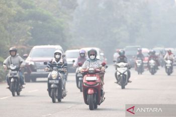 Kemenhut  intensifkan pemadaman karhutla di sejumlah wilayah Kalbar