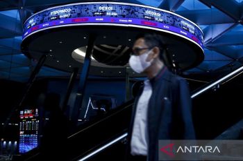 IHSG melemah Jumat ini, efek konflik Iran-AS dan lonjakan harga minyak dunia