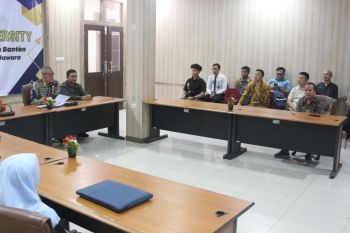 Kemenkum Banten uji materi tiga WNA China pemohon kewarganegaraan