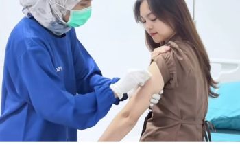 Gunung Semeru kembali erupsi letusan hingga 800 meter