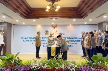 Gubernur Luthfi lantik pengurus baru Bank Jateng