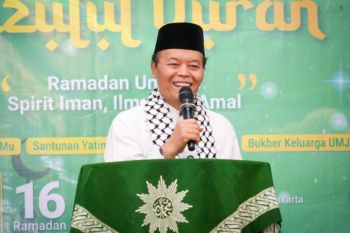 Pimpinan MPR ajak civitas akademika UMJ kuatkan iman, ilmu dan amal