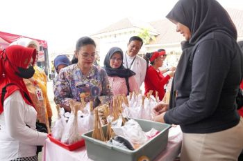 Pemkot Semarang menggelar 240 operasi pasar hingga Lebaran