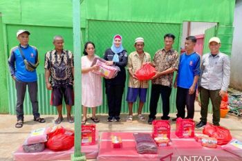 Bangka Selatan berikan bantuan korban angin puting beliung di Desa Sadai