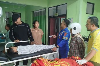 Balawista Lebak selamatkan tiga anak tenggelam di Pantai Binuangeun
