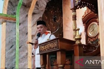 Bupati Karawang tutup tarawih keliling dengan kegiatan Nuzulul Qur'an