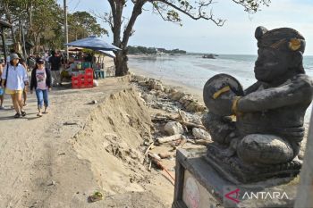 Ministry reviews safety at Bali tourist spots ahead of Eid holiday