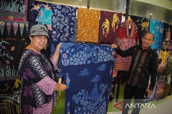 Rumah Tenun Arios Tampilkan Wastra Khas Kepri di KURMA 2026, Nasabah BRK Syariah Ini Dorong UMKM Naik Kelas