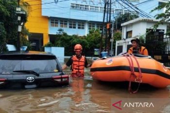 Minggu siang, 147 RT dan 19 jalan di Jakarta masih terendam