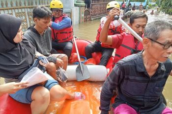 27 personel PMI Tangerang dikerahkan evakuasi warga terdampak banjir
