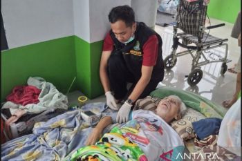 Dinkes Kota Tangerang periksa kelompok rentan terdampak banjir berkala