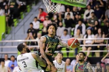 Debut Troy belum mampu bawa kemenangan Dewa United