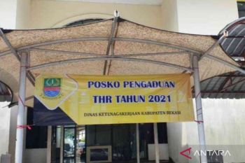 Disnaker Kabupaten Bekasi buka posko pengaduan THR bagi pekerja