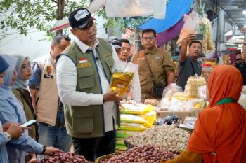 Bulog memastikan persediaan beras-minyak goreng aman hingga akhir tahun
