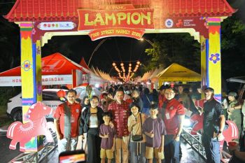 Transaksi di Lampion Street Market 2026 di Kupang hampir Rp1 Miliar