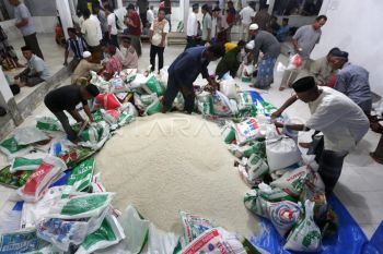 Pilih bayar utang atau zakat fitrah? Ini kata kantor kemenag