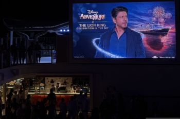Disney beberkan Shah Rukh Khan terlibat dalam pertunjukan kembang api