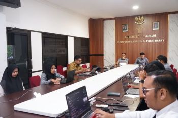 Kemenkum Sulbar harmonisasi Ranperkada Tentang THR dan Gaji ke-13