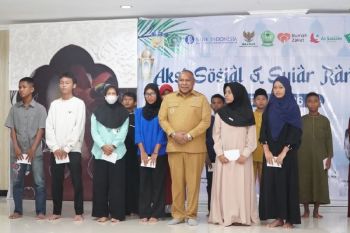 Kemenag Papua salurkan beasiswa bagi 30 siswa di Kota Jayapura