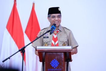 Minister urges youth to strengthen skills through "triple readiness"