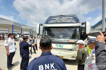 Dishub Bekasi lakukan inspeksi angkutan mudik Lebaran 2026 guna pastikan laik jalan