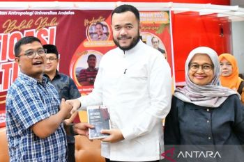 Bedah buku "Mitigasi Kultural : Pengetahuan Lokal Kebencanaan Masyarakat Sumbar", Wako Fadly Amran : Literasi dukung mitigasi bencana