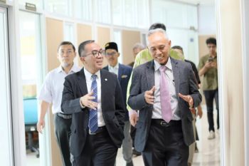 Mendiktisaintek RI kunjungi UMS bahas penguatan riset dan pengembangan kampus PTMA