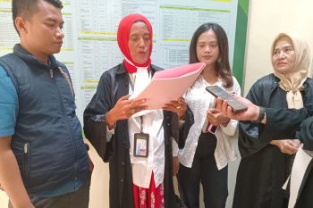 Terdakwa penganiayaan terhadap kekasih dituntut 4,6 tahun penjara